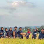 Pemberian alat LTI kepada Petani