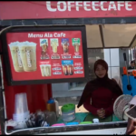 Tim penulis melakukan wawancara dengan penjual minuman kopi bernama Coffee Cafe dibawah naungan brand Nestle.