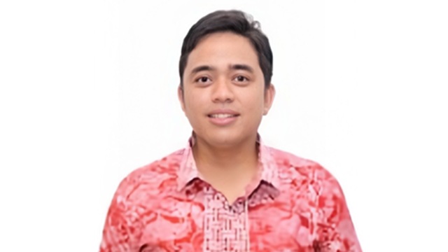 Fajar Imam Zakarsyi, S.IP., M.Si., Dosen Filsafat