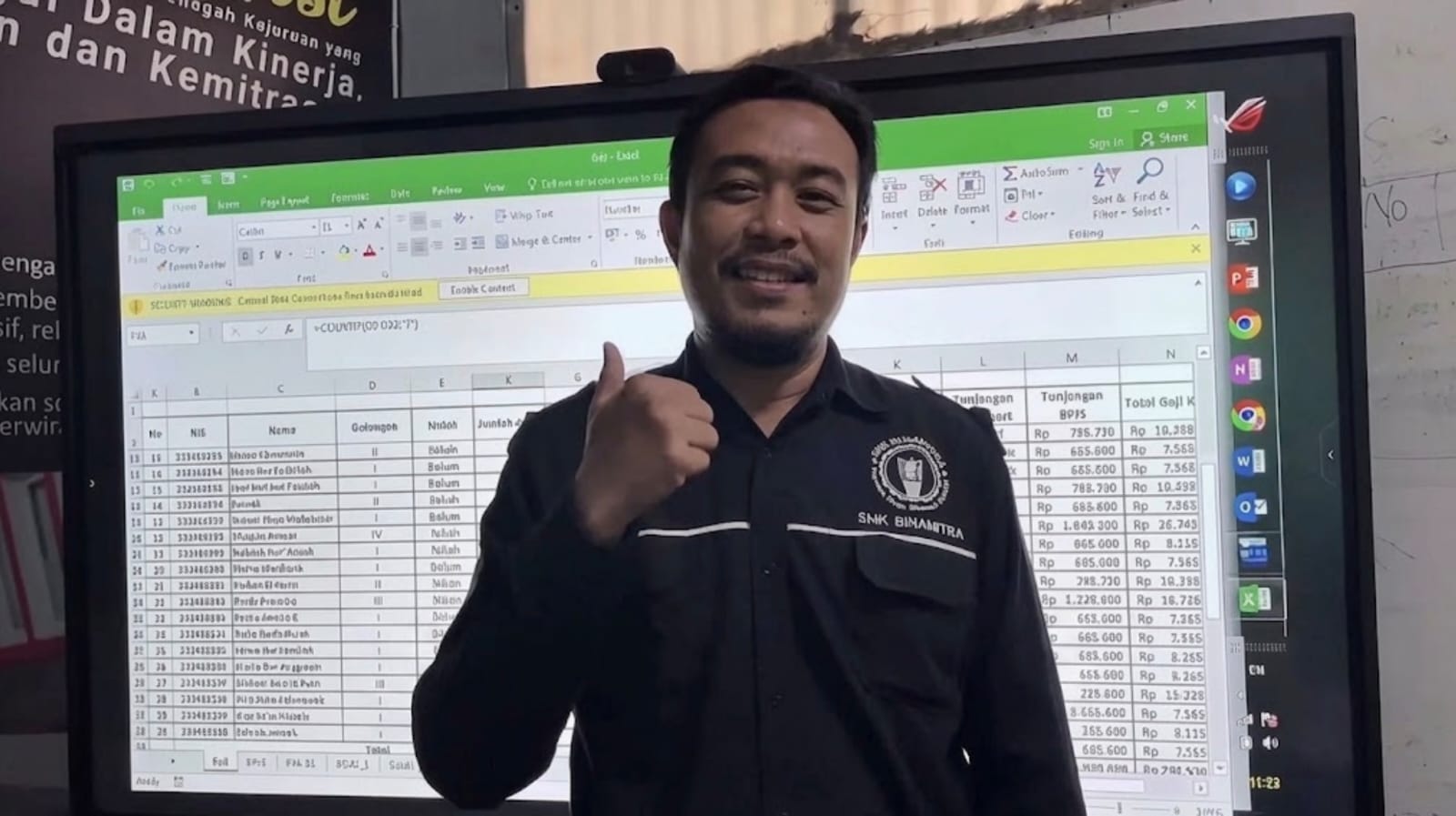 Tim penulis mewawancarai bapak Asep Irmansyah S.E