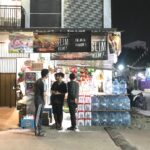 tim penulis memotret kondisi warung yang tetap ramai pada malam hari